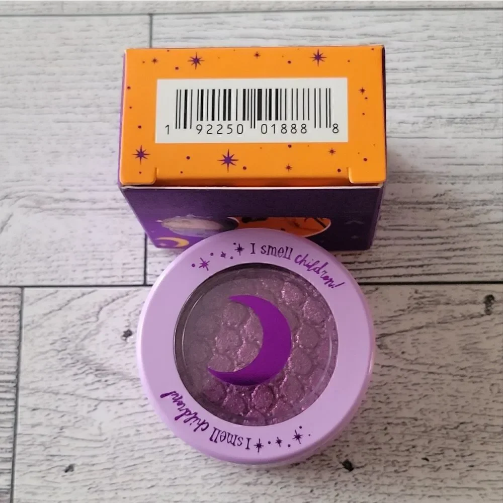 Colourpop x Hocus Pocus Super Shock shadow in Forever Bewitching